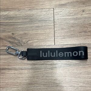 Lululemon Never Lost Keychain: Black and Gray